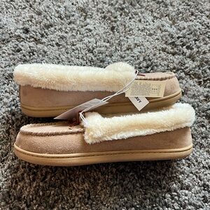 Old Navy Moccasin Slippers size 9